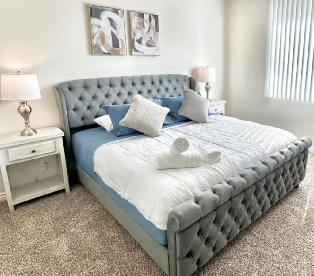 Beverly Hills Luxury, 2 Bedrooms, 2 Baths, Gym, Pool, Jacuzzi, Parking! - 2