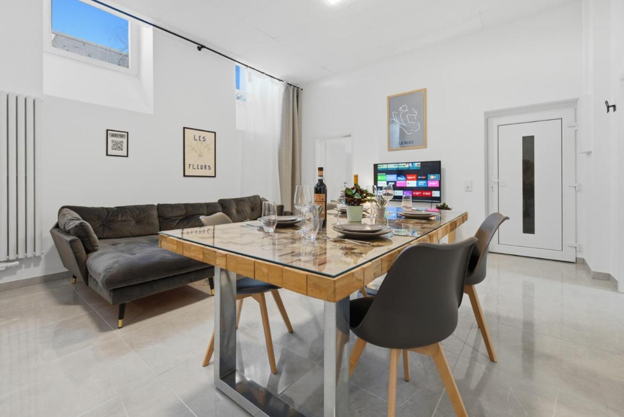 Yello Homes - Souterrain - Whirlpool - LuxuryStyle