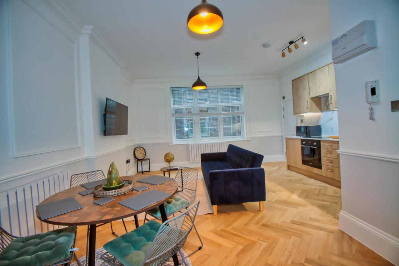 RoyalPark Apartments - 4