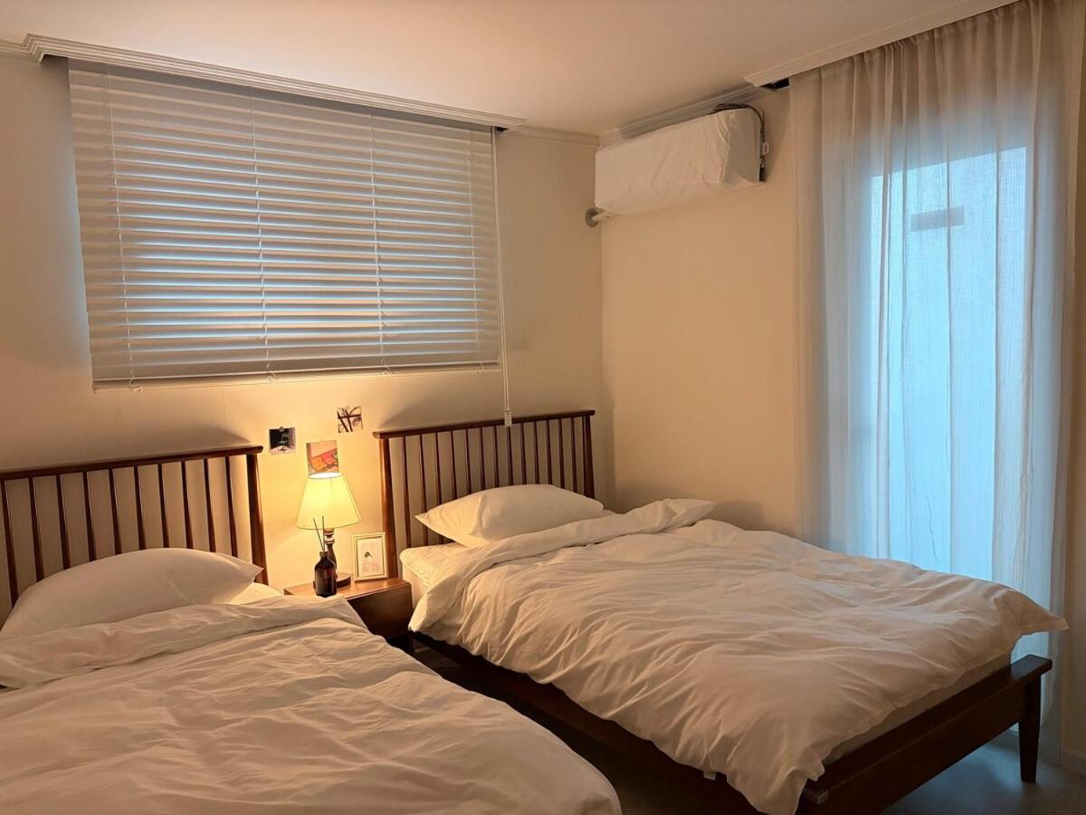 Large space Dongmyo Station, Dongdaemun, DDP, Gyeongbokgung Palace, Gwangjang Market, Airport Bus 8 minutes, 5 beds, 3 rooms - 2