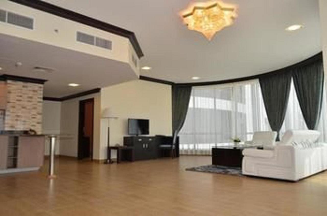 Royal Phoenicia Hotel photo