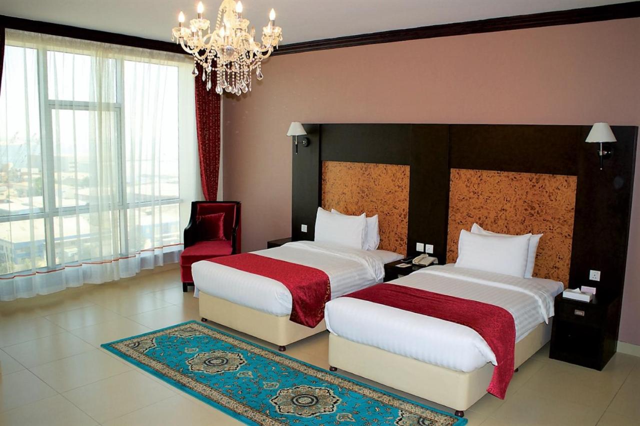 Royal Phoenicia Hotel photo