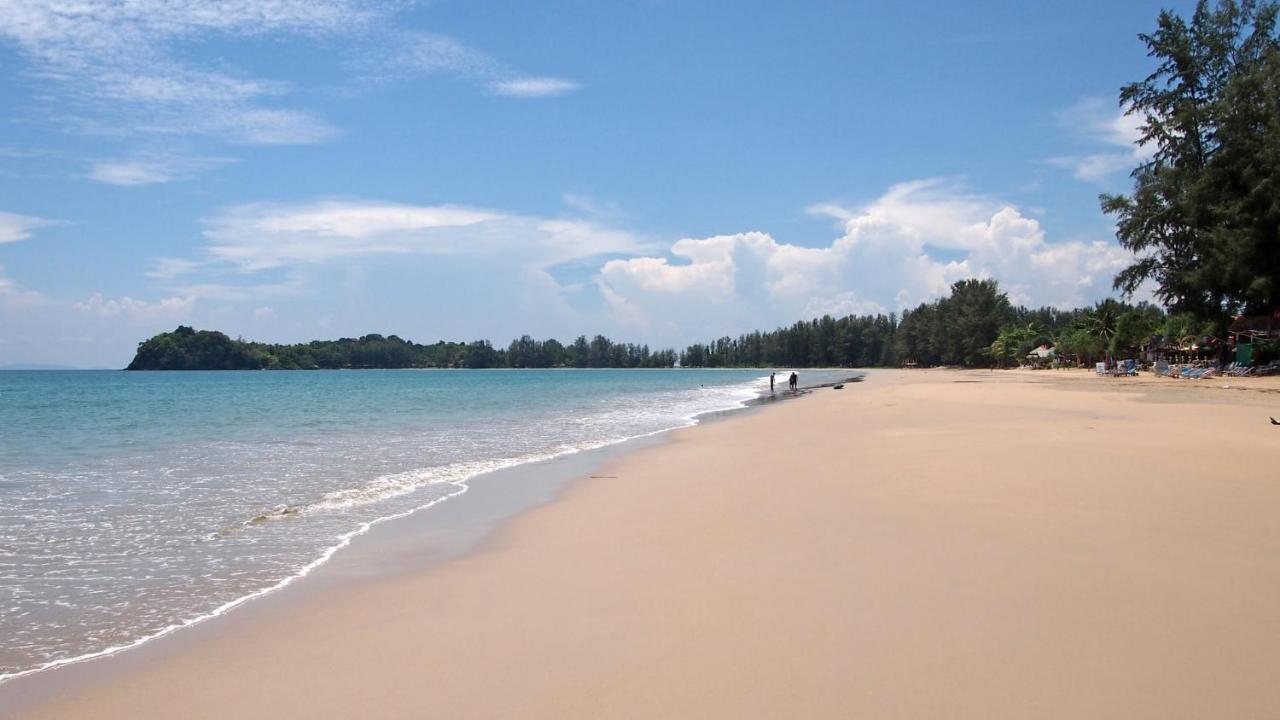 Beach: Peaceful Resort , Long Beach - Koh Lanta