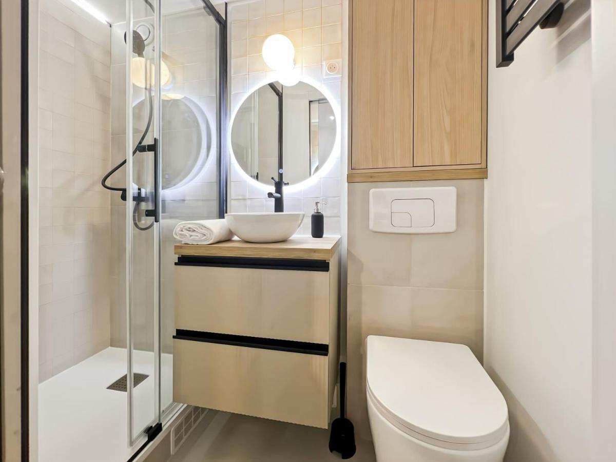 Convenient studio inside Paris near Metro and stores - 3