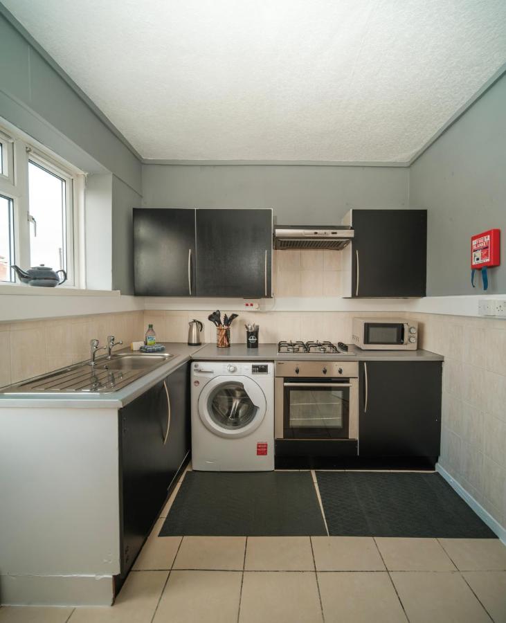 2 of 5 Room Cozy, spacious and modern in Camden Town - 4