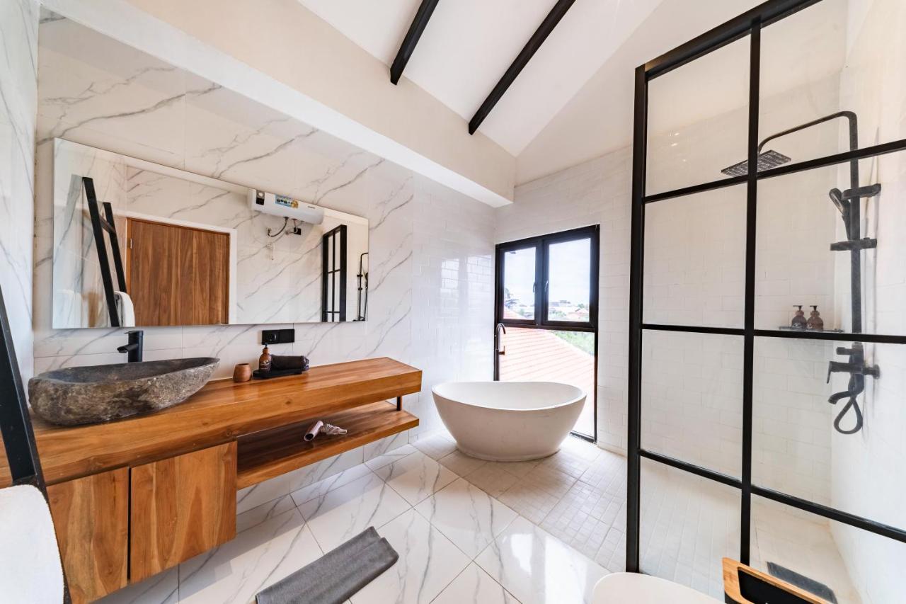 Seminyak Loft 360 by Villas R Us - 3