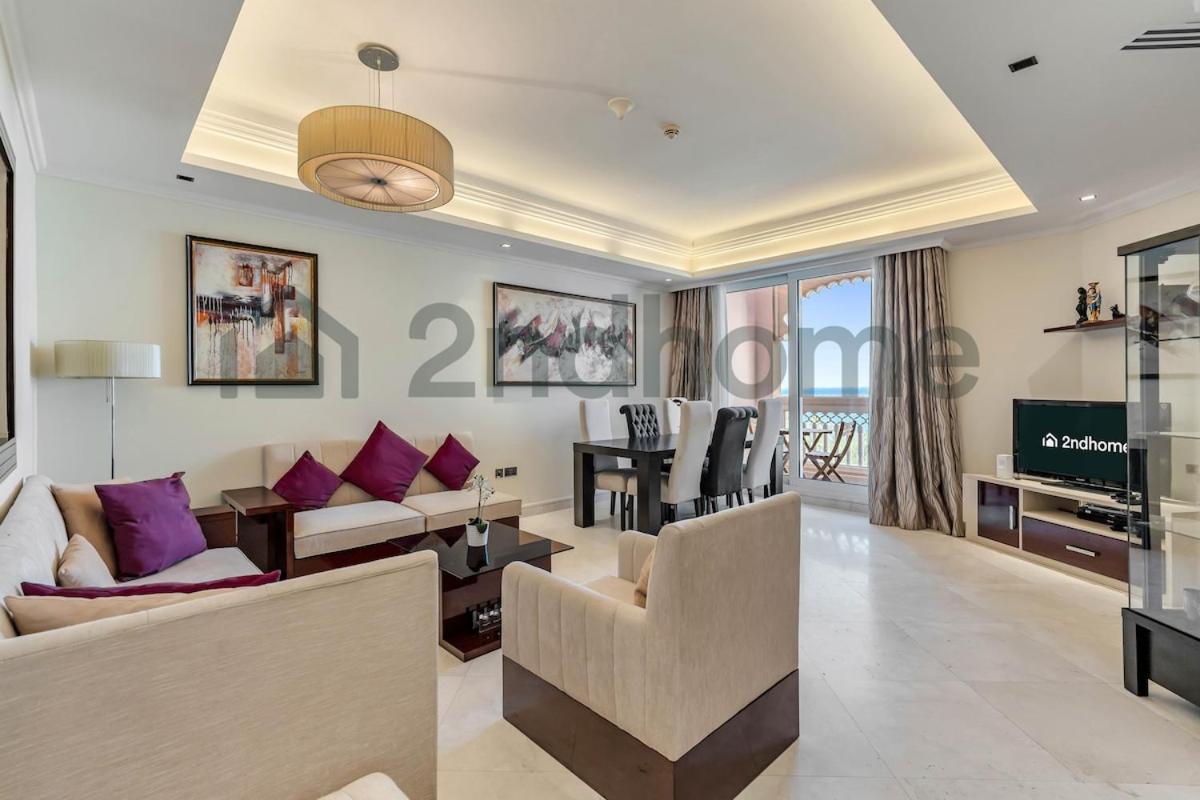 Beachfront Escape Sea-View Balcony Palm Jumeirah