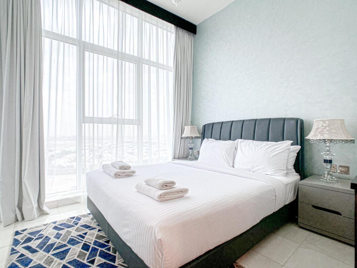 Chic Urban Escape 1BR Sleeps- 4 In Bayz-18 - 2