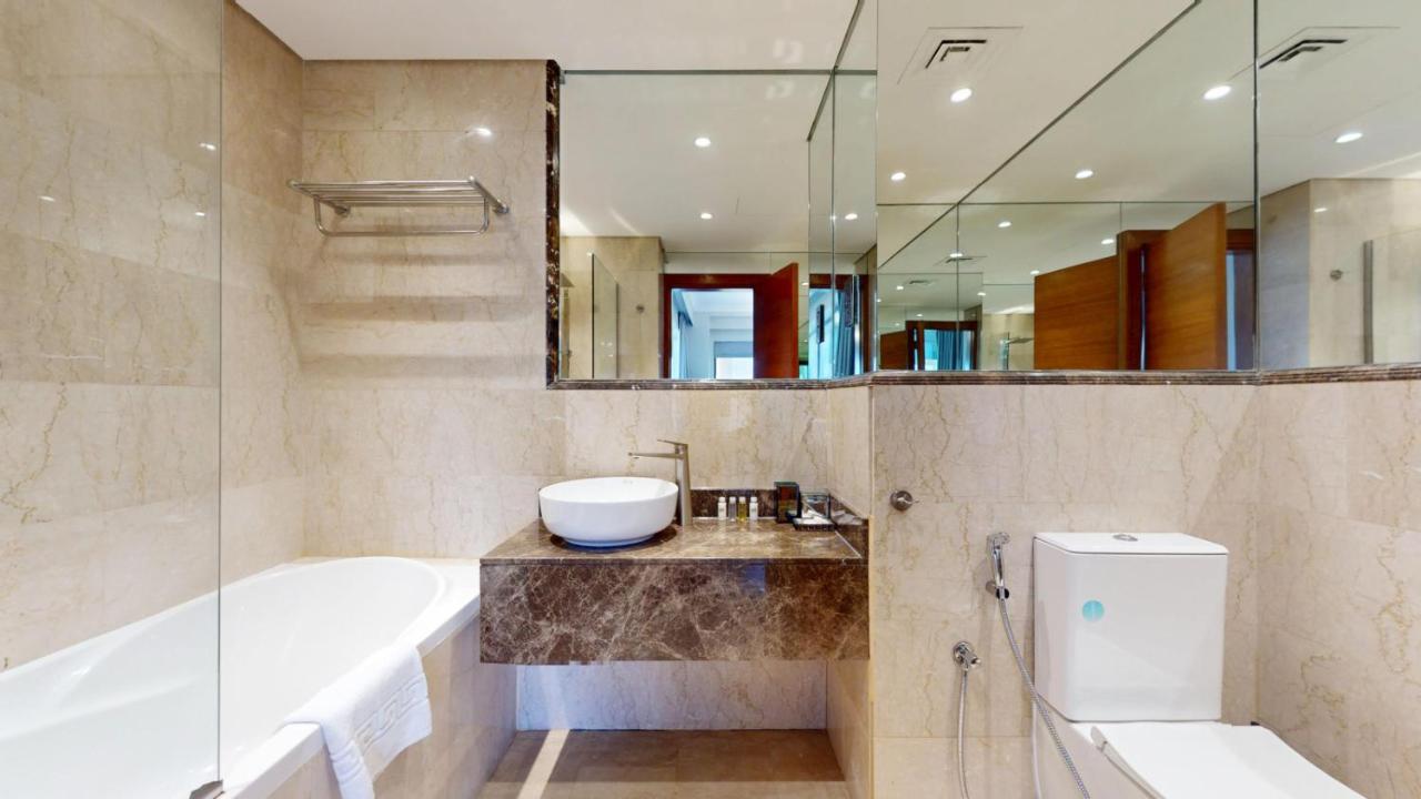 Vacationer Holiday Homes l Mesmerizing 2 Bed l Sea and Ain Dubai View l JBR - 3