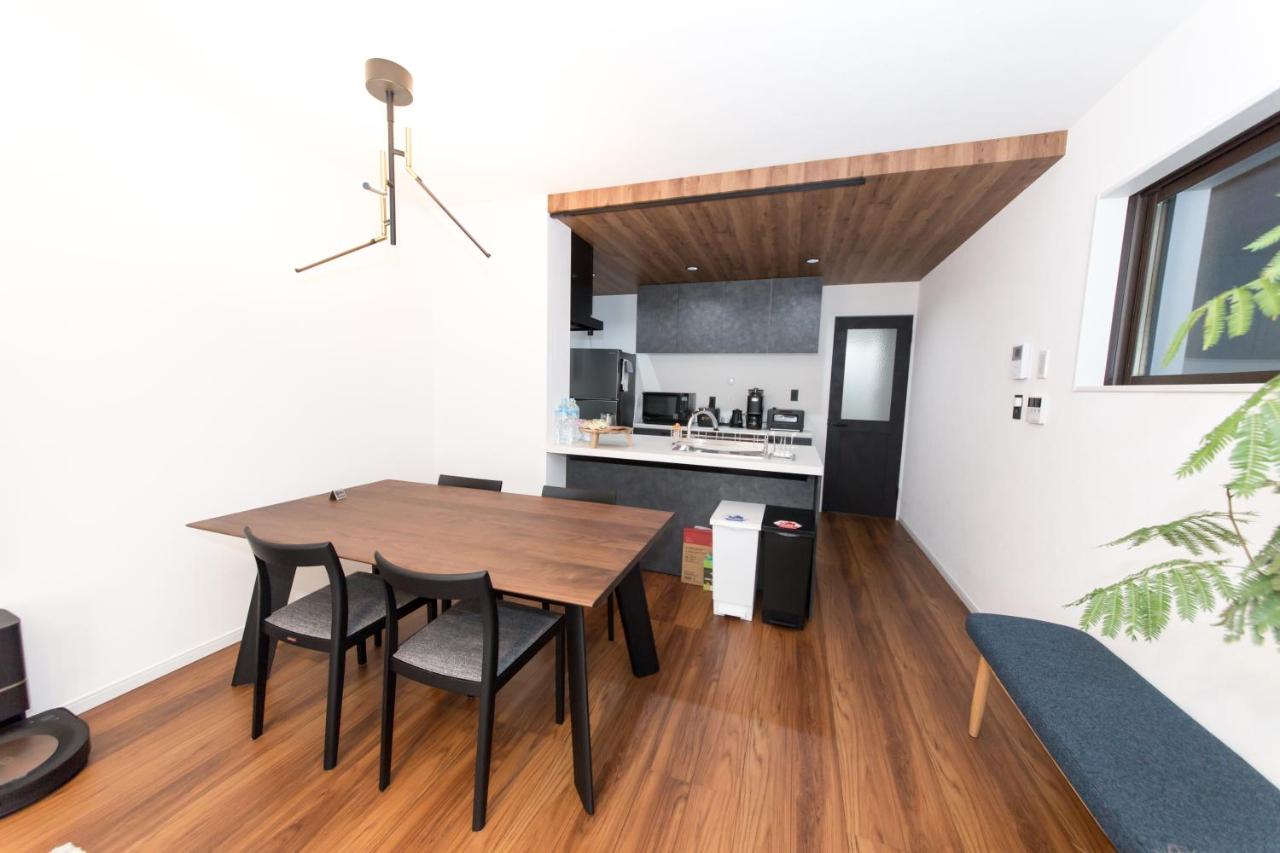 Osaka Station 3min Direct Namba 11min Direct 6min Walk to Station 4BR House - 4