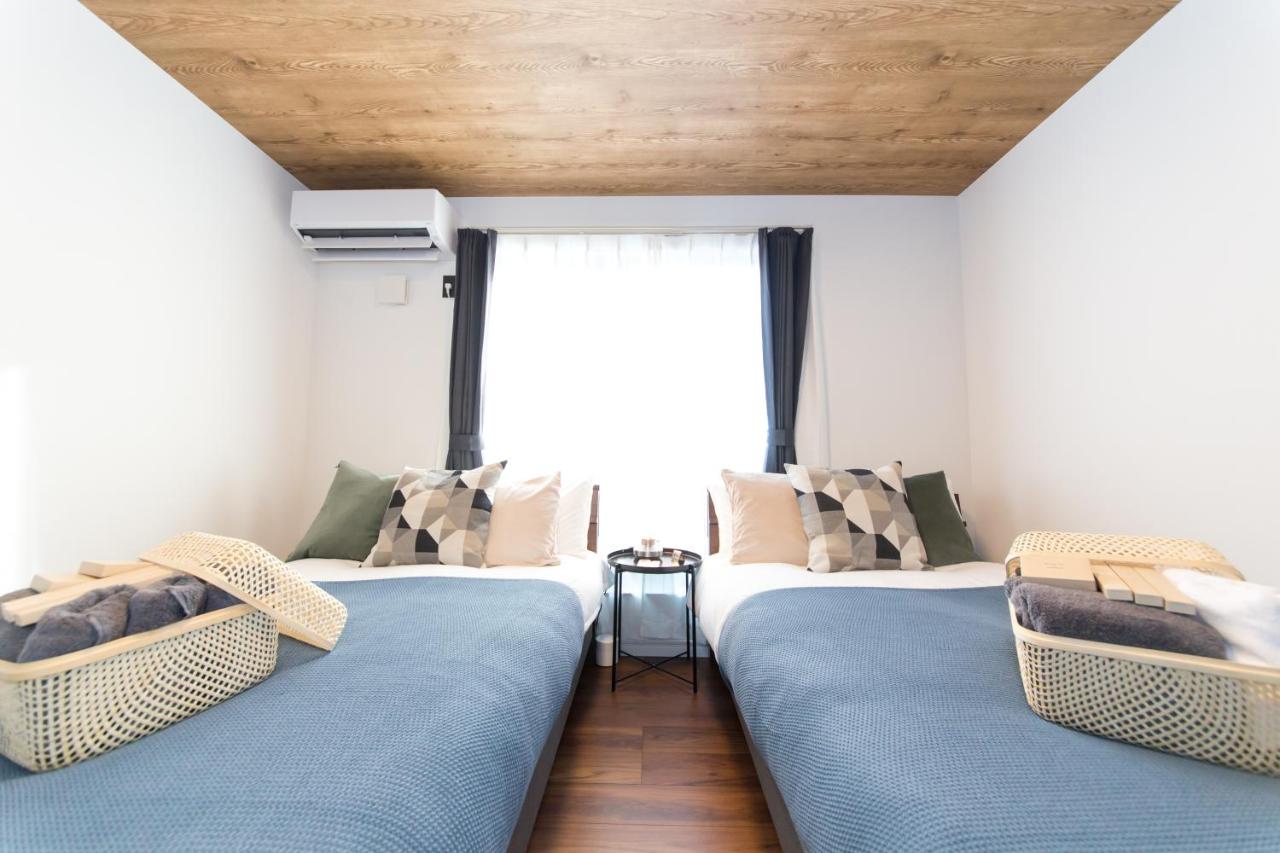 Osaka Station 3min Direct Namba 11min Direct 6min Walk to Station 4BR House - 2