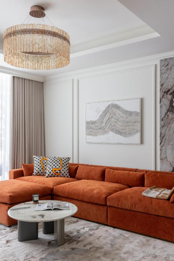 Luxury & Modern Unit in Emaar Beachfront - 5