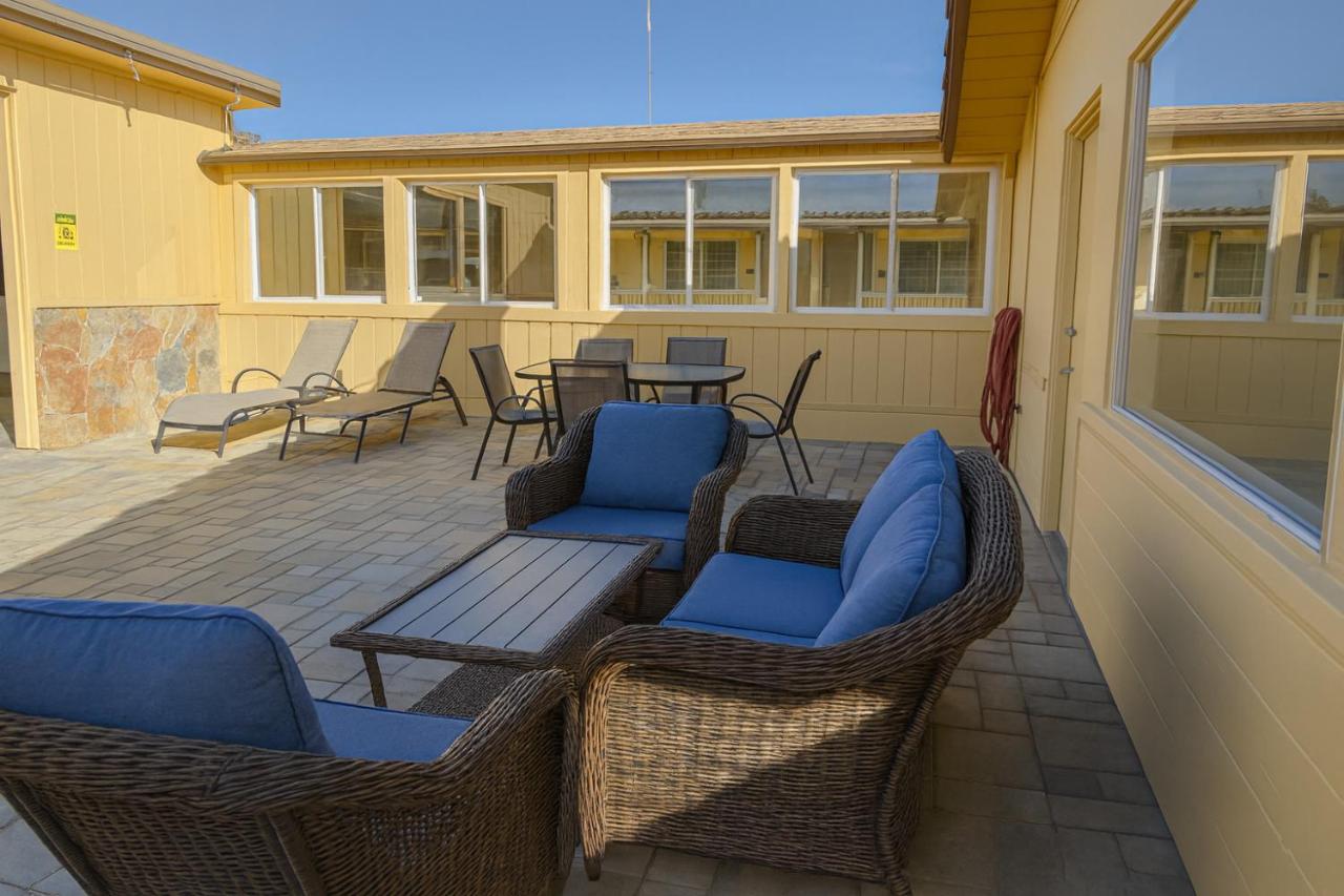 El Castell Motel — photo 8