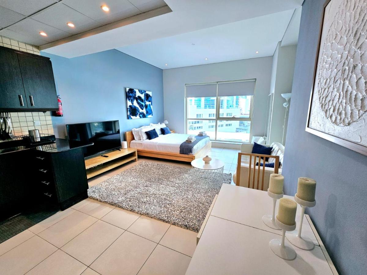 SUNRISE HOMES - Pool Side Studio with Huge Balcony - 4