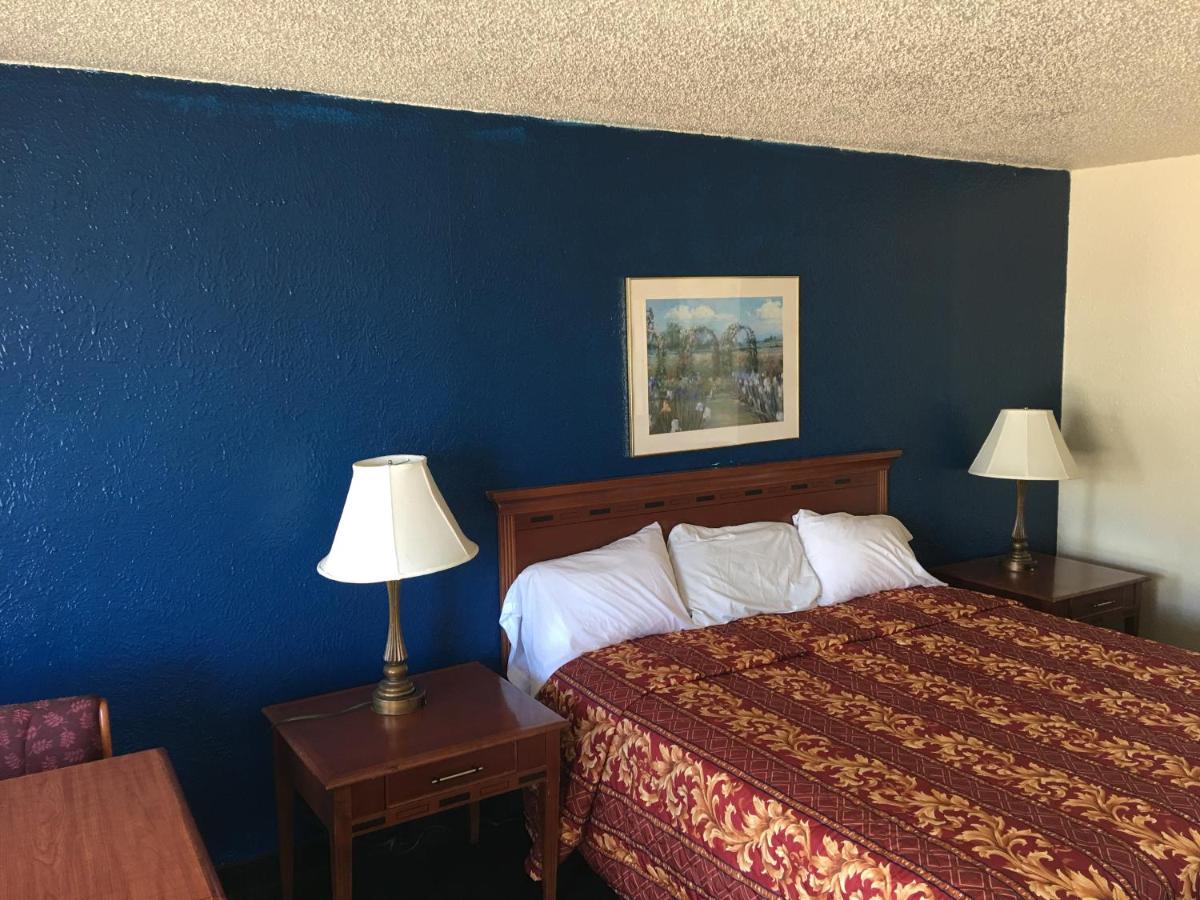 Bay Motel — photo 11