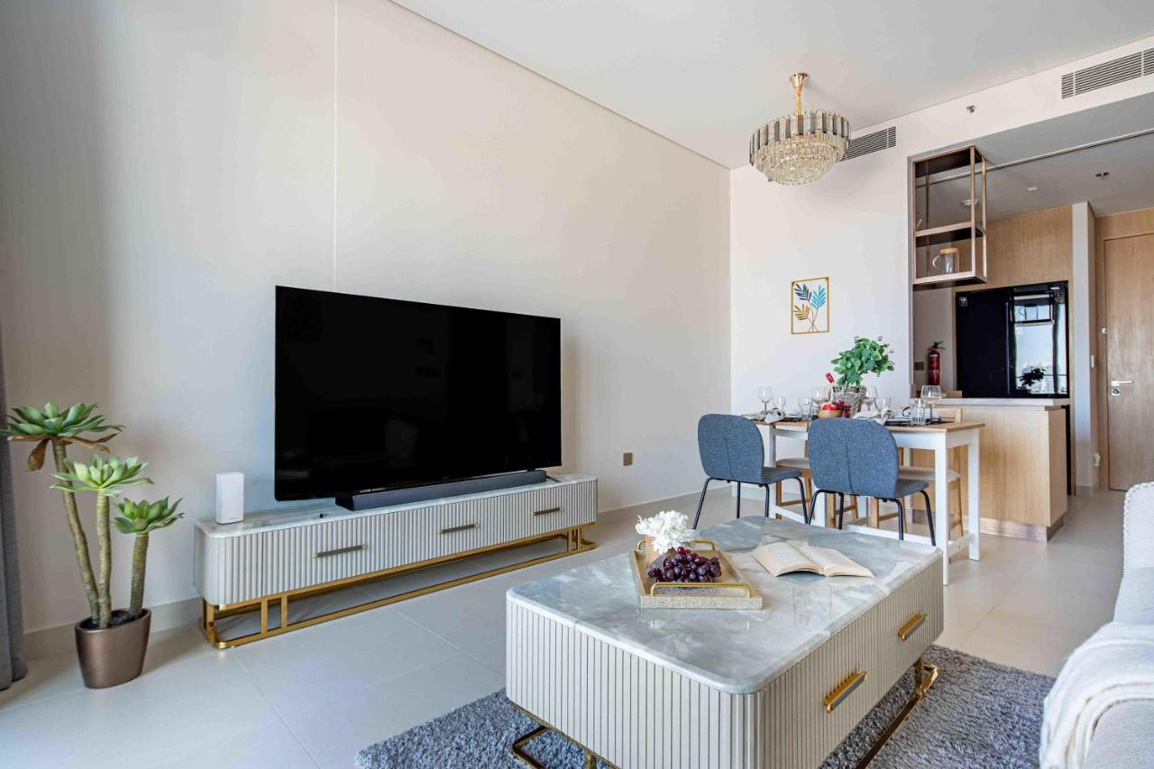 Frank Porter - Vida Dubai Mall - 3