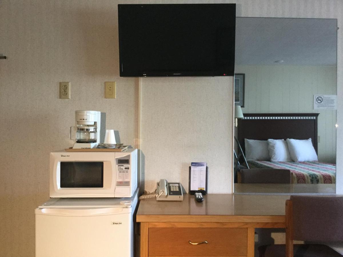 In Town Motel — photo 8