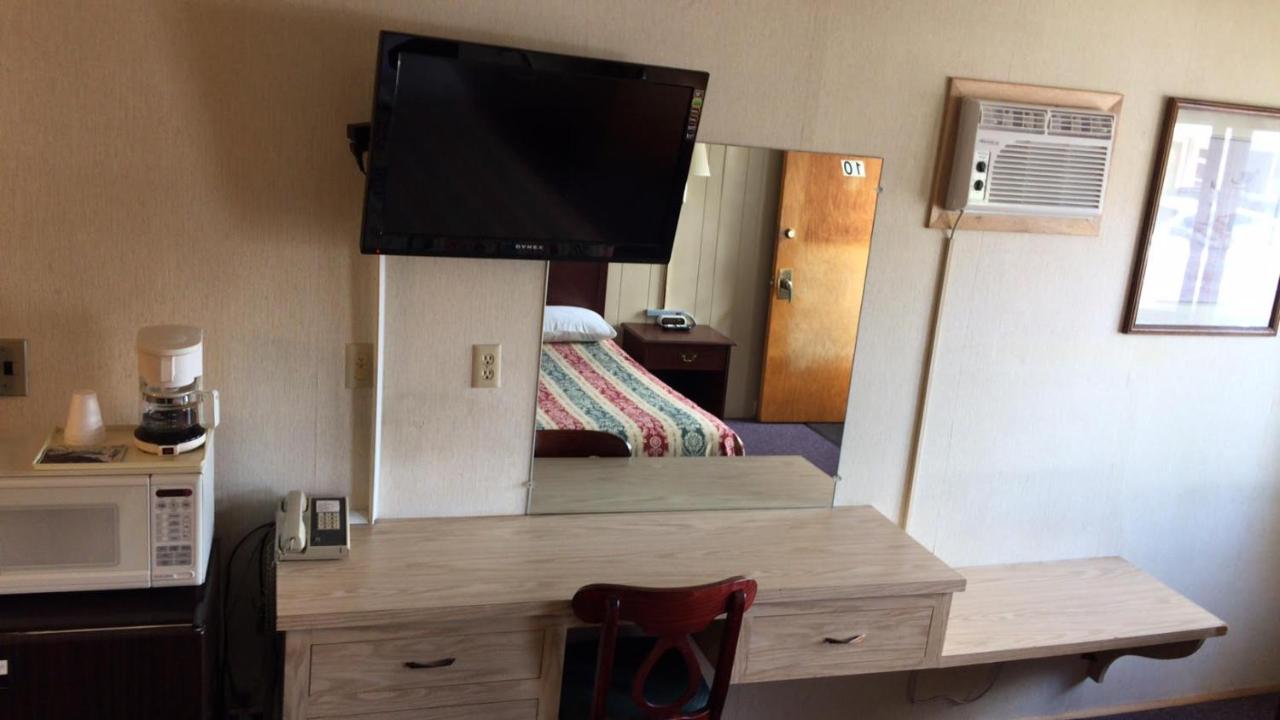 In Town Motel — photo 5
