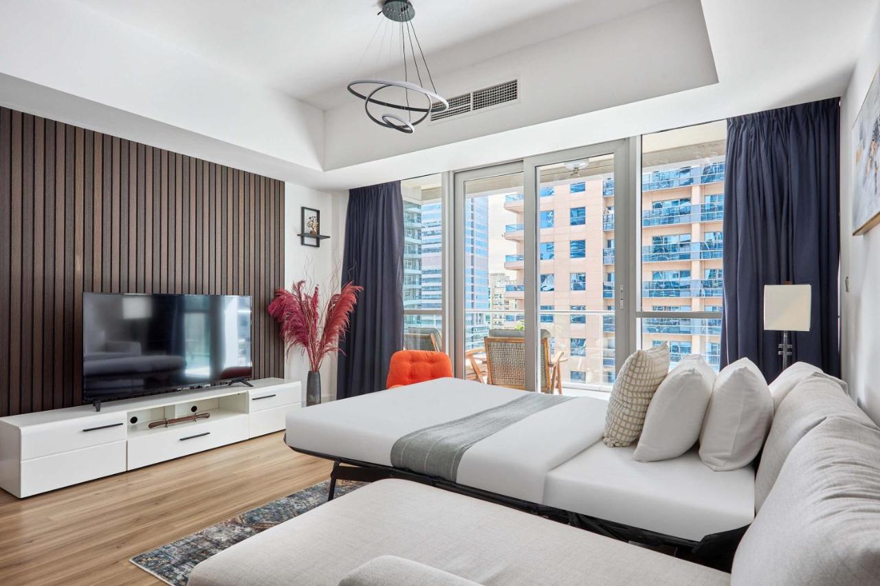 Frank Porter - Damac Waves Tower, Dubai Marina - 5