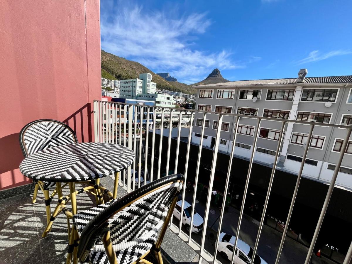 Sea Point Studio Pool & Mountain Views - 4