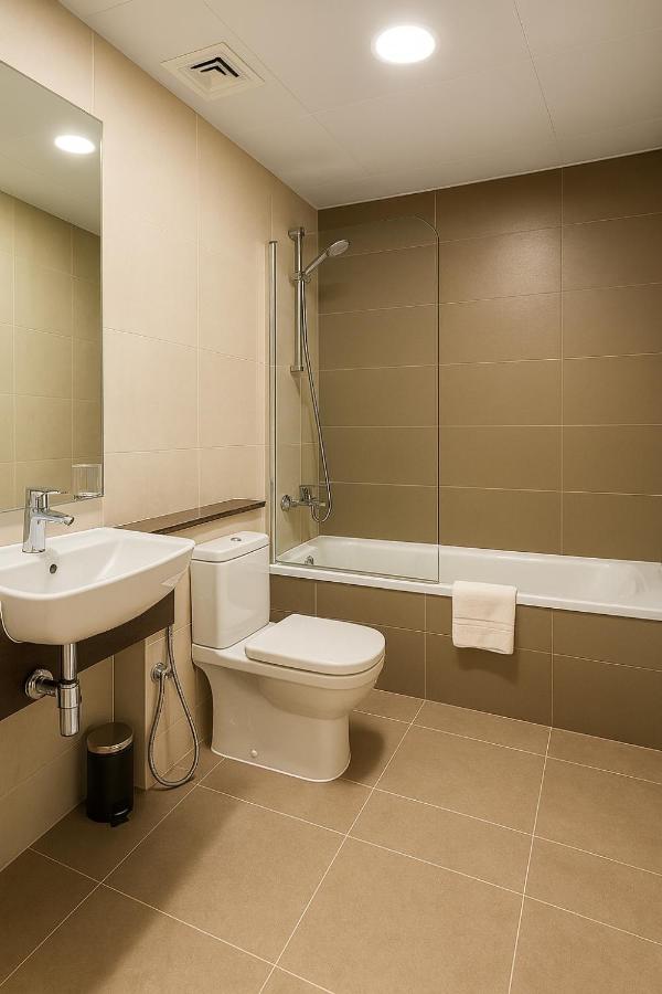 Prime Apartments Near WTC and Sheikh Zayed RD - 3