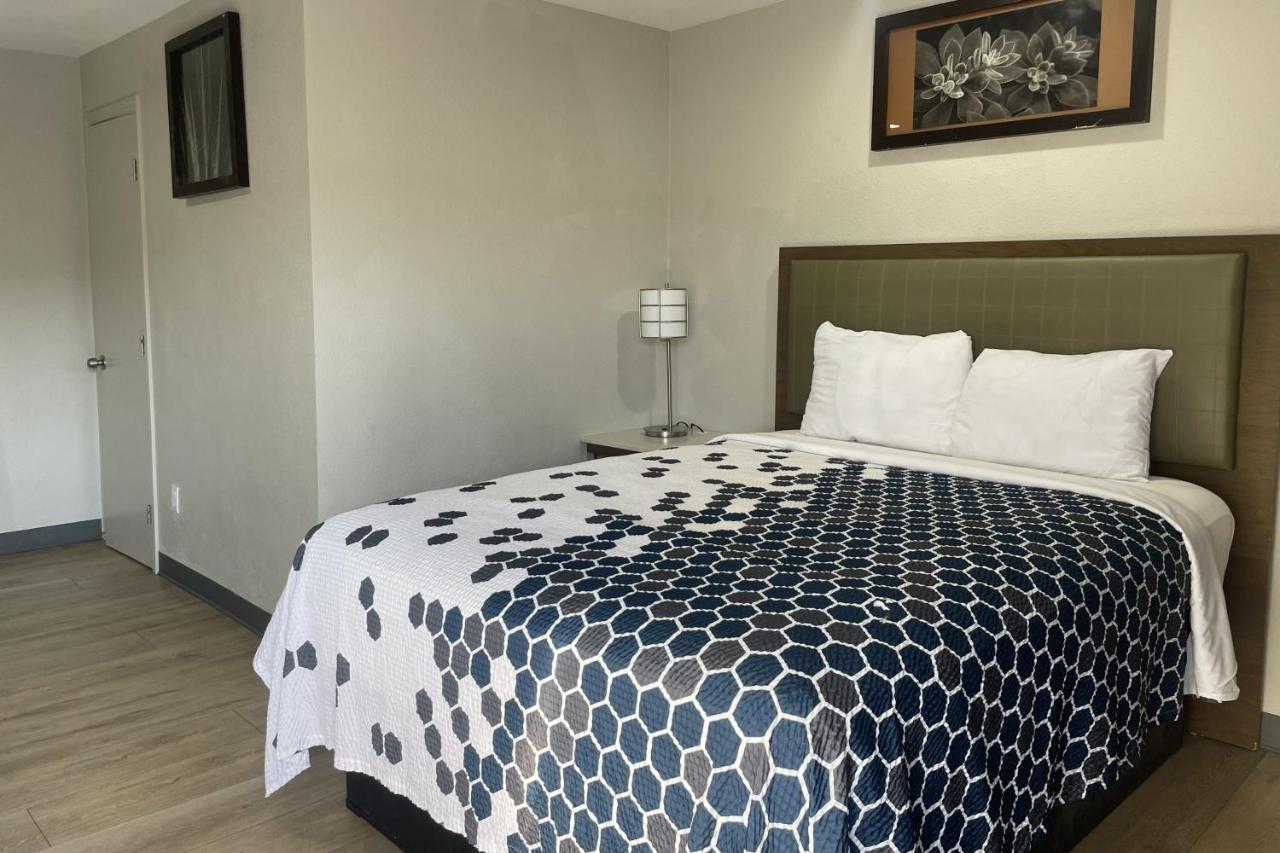 Big 7 Motel — photo 17
