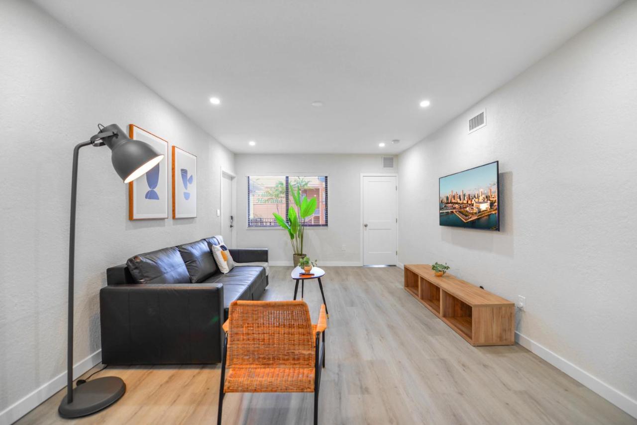 Modern Apartment in Prime Miami Location - 5