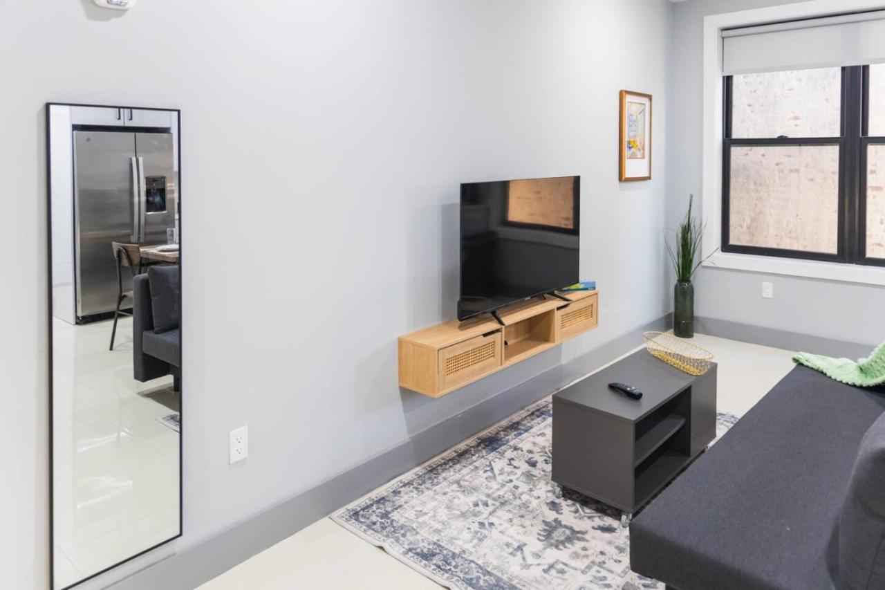 20 Minutes to Times Square with Free Indoor Parking - 5