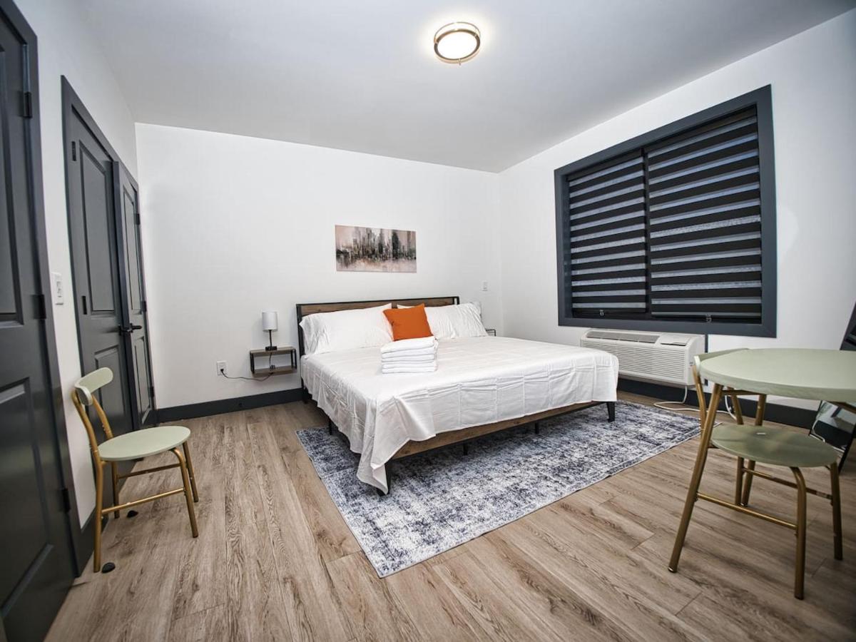 Excellent Location-20 Minutes to NYC-Free Parking - 2