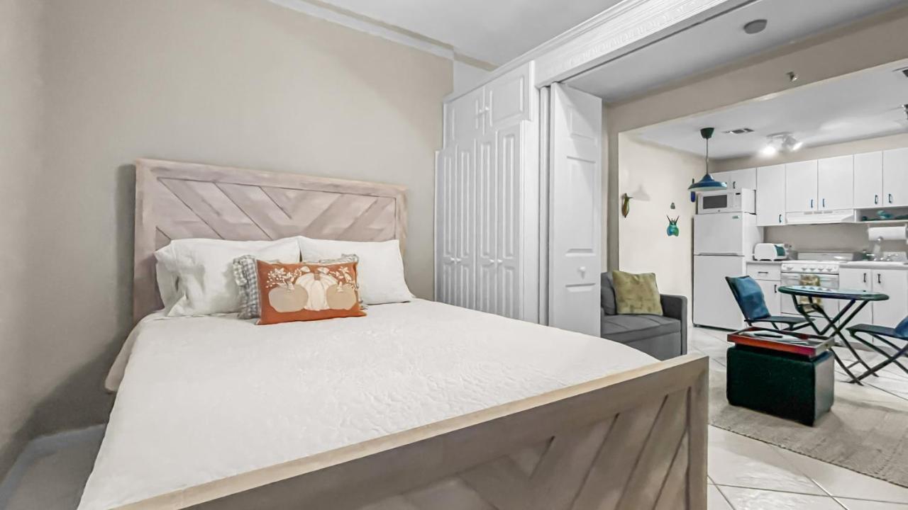 Ocean Front Studio - Miami Beach - 4