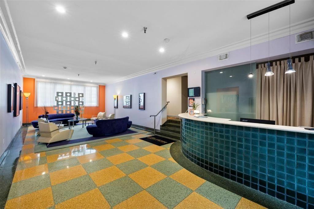 Ocean Front Studio - Miami Beach - 5