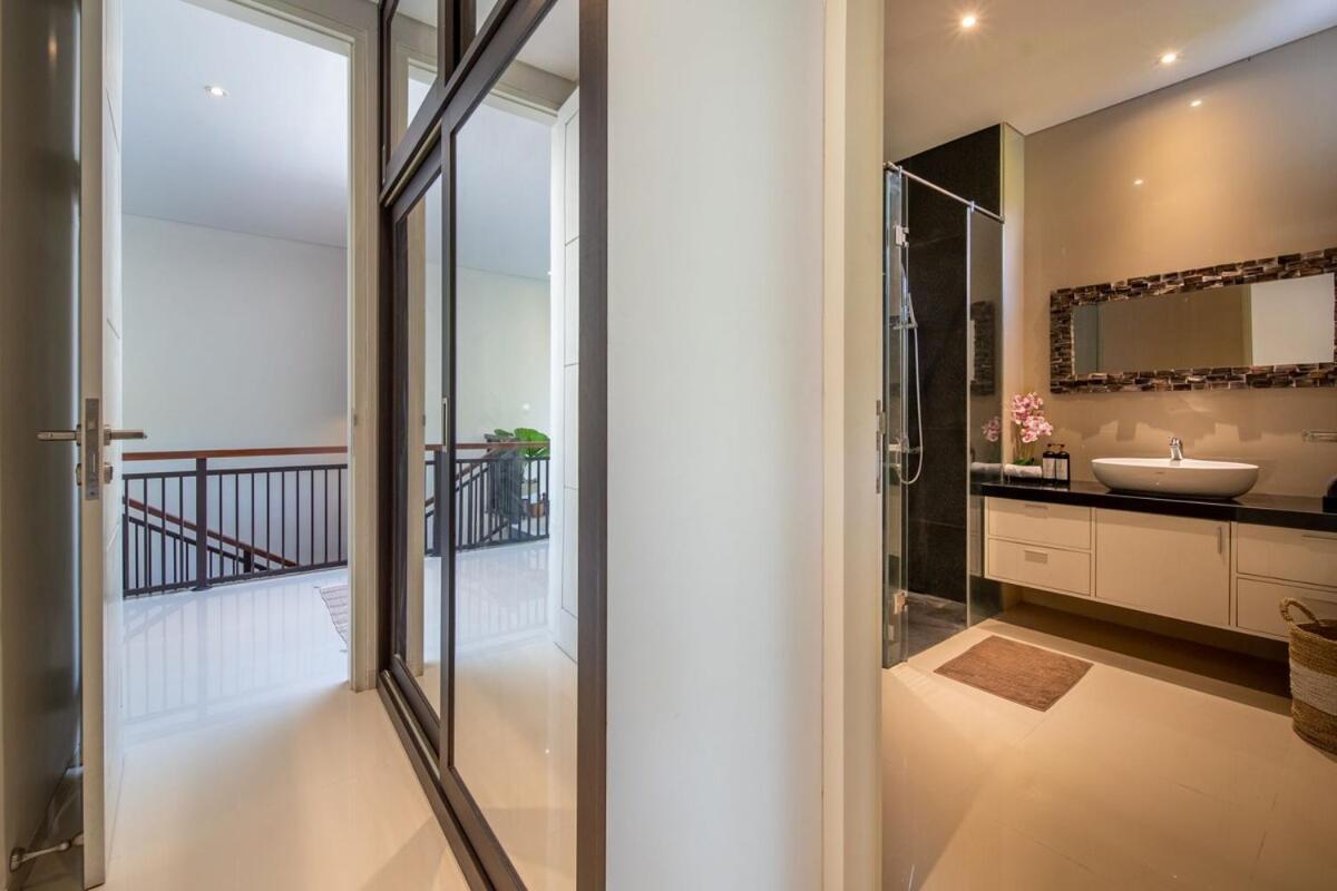 Beautiful Designer Villa in South Kuta Bali - 5