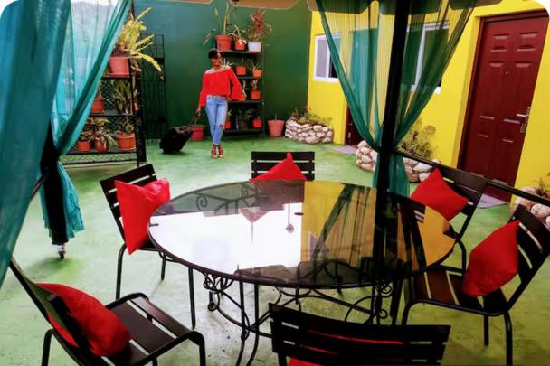 Cozy 2 of 5 Apartment in the Heart of Ocho Rios - 4