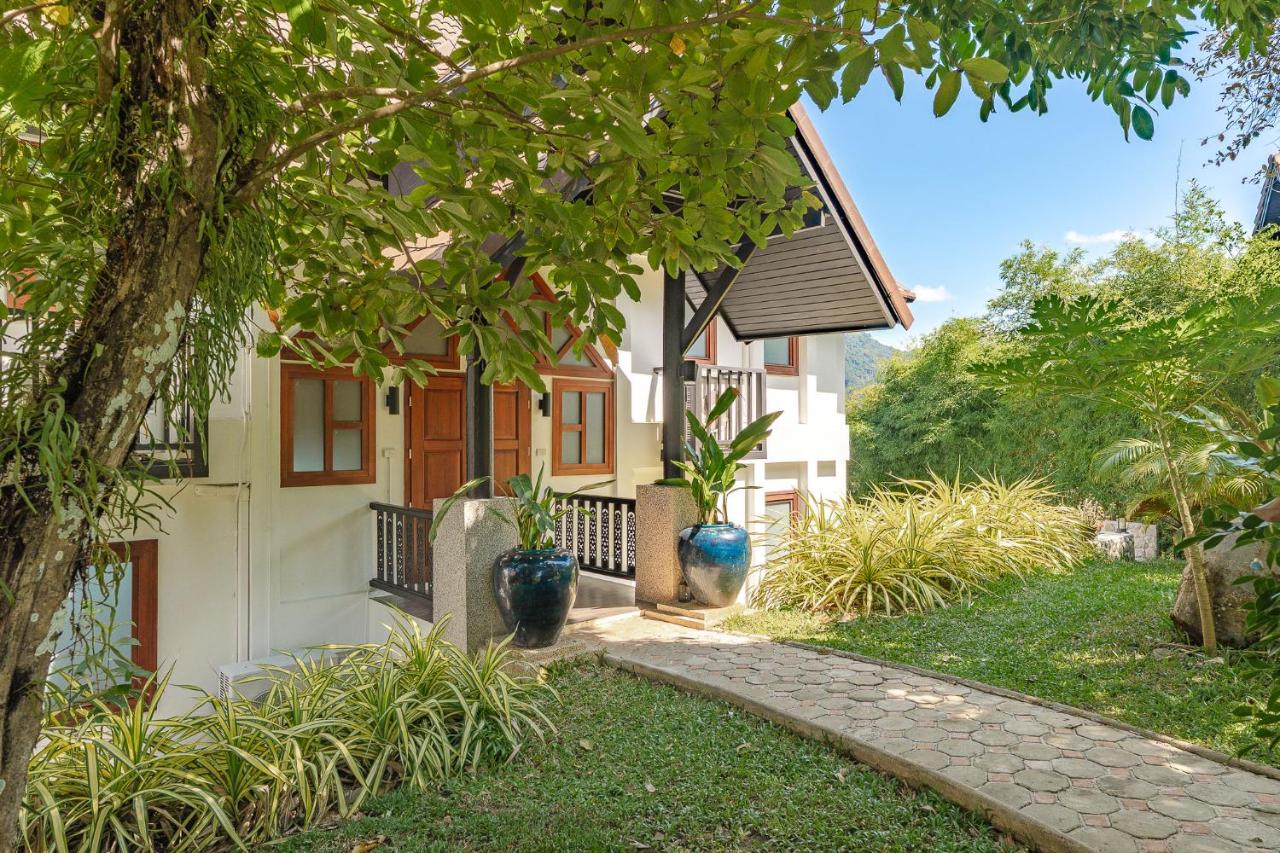 35 - Vast Beach Front Villa - 4