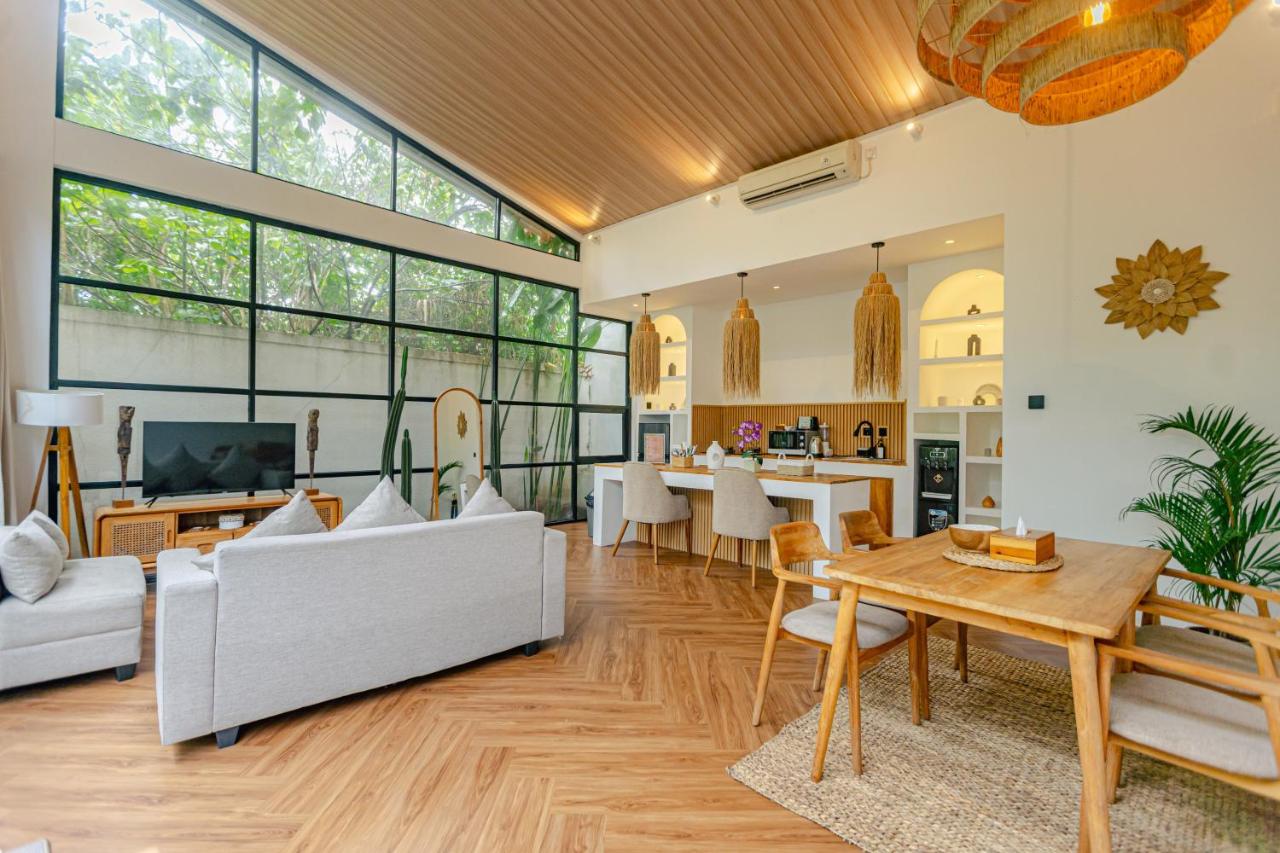 Mya Harmony Villas Seminyak - 3