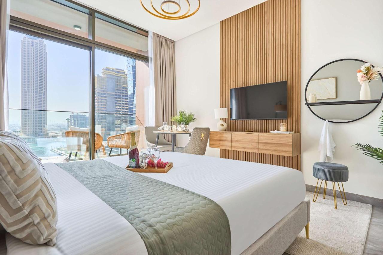 Frank Porter - Peninsula One - 3