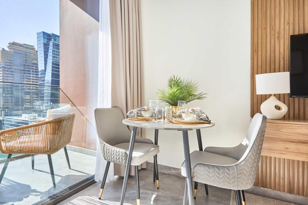 Frank Porter - Peninsula One - 5