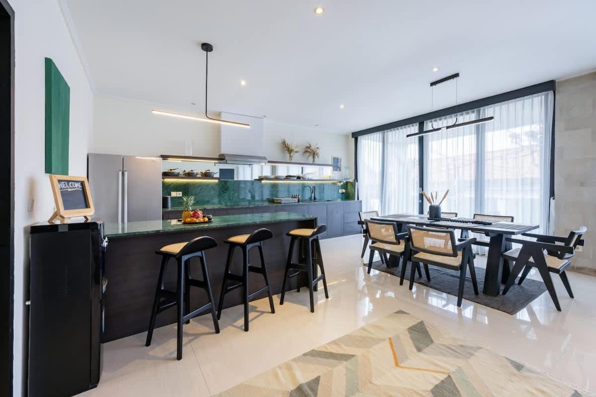 Damai Suite Relax & Comfort in Canggu 3BR - 4