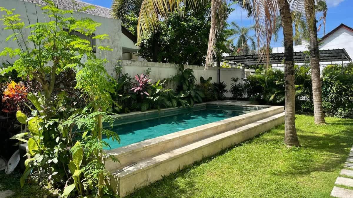 Damai Suite Relax & Comfort in Canggu 3BR - 2