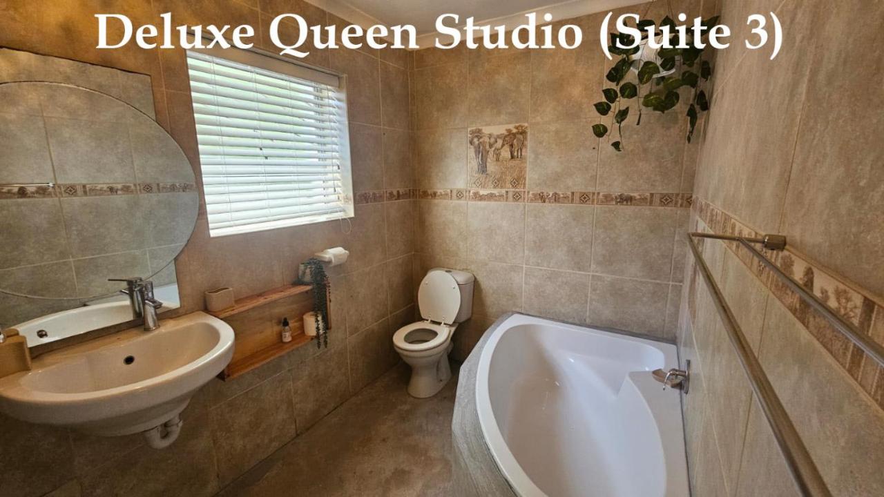 Deep South Suites - 3