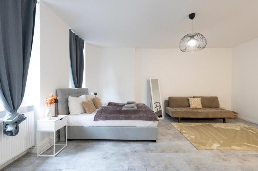 Central & Quiet I Bright Apartment in Steglitz - 5