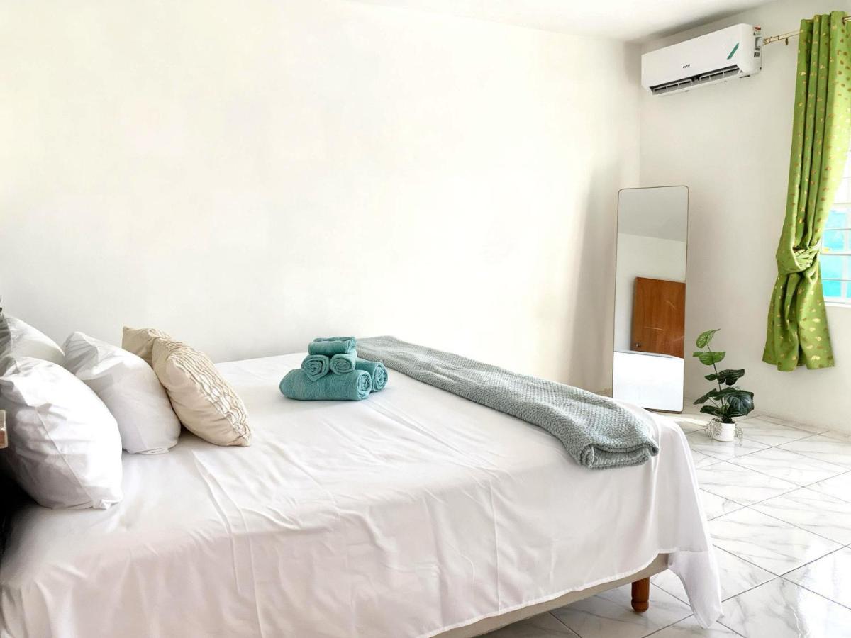 King St Penthouse 10 mins walk to Beach - 2