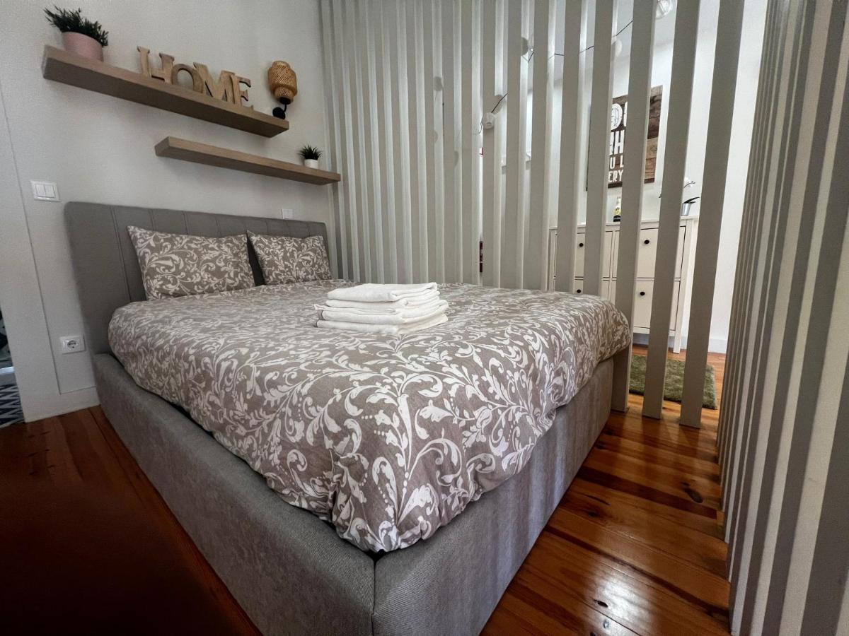 Bonjardim Bright Studio - 2