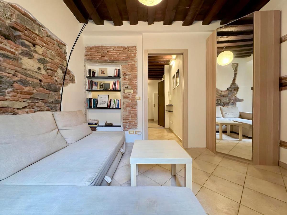 Near Aquarium - Historic Centre & Old Port