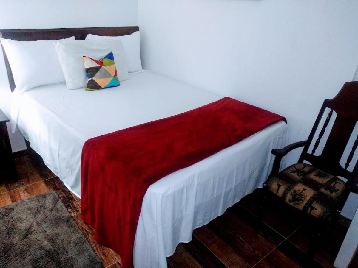 Cozy 4 of 5 Apartment in the Heart of Ocho Rios - 2