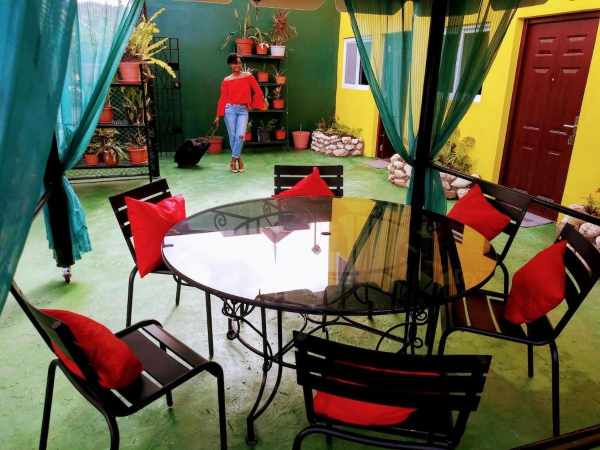 Cozy 4 of 5 Apartment in the Heart of Ocho Rios - 4