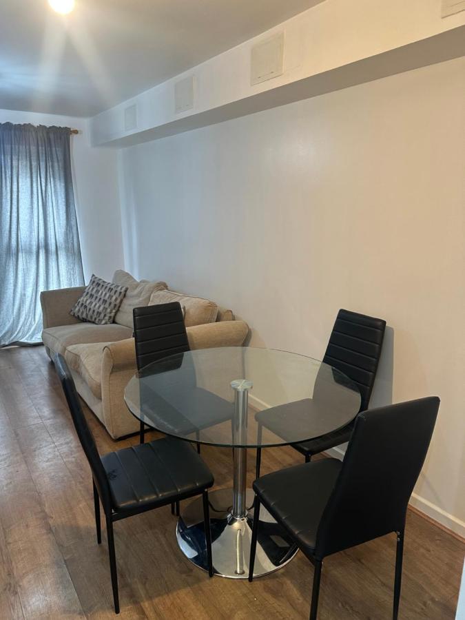 2 bedroom apartment in Peckham - 4
