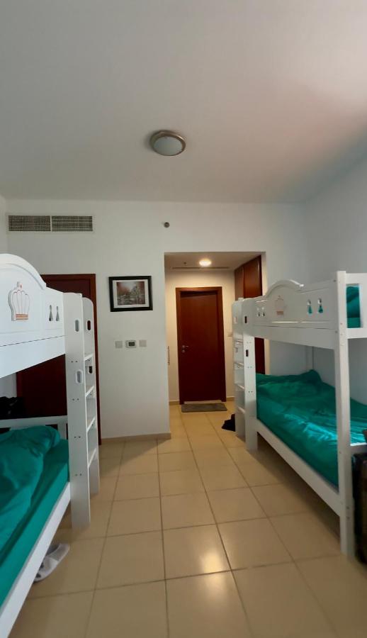 JBR Premium Shared Hostel with Sea View - 2