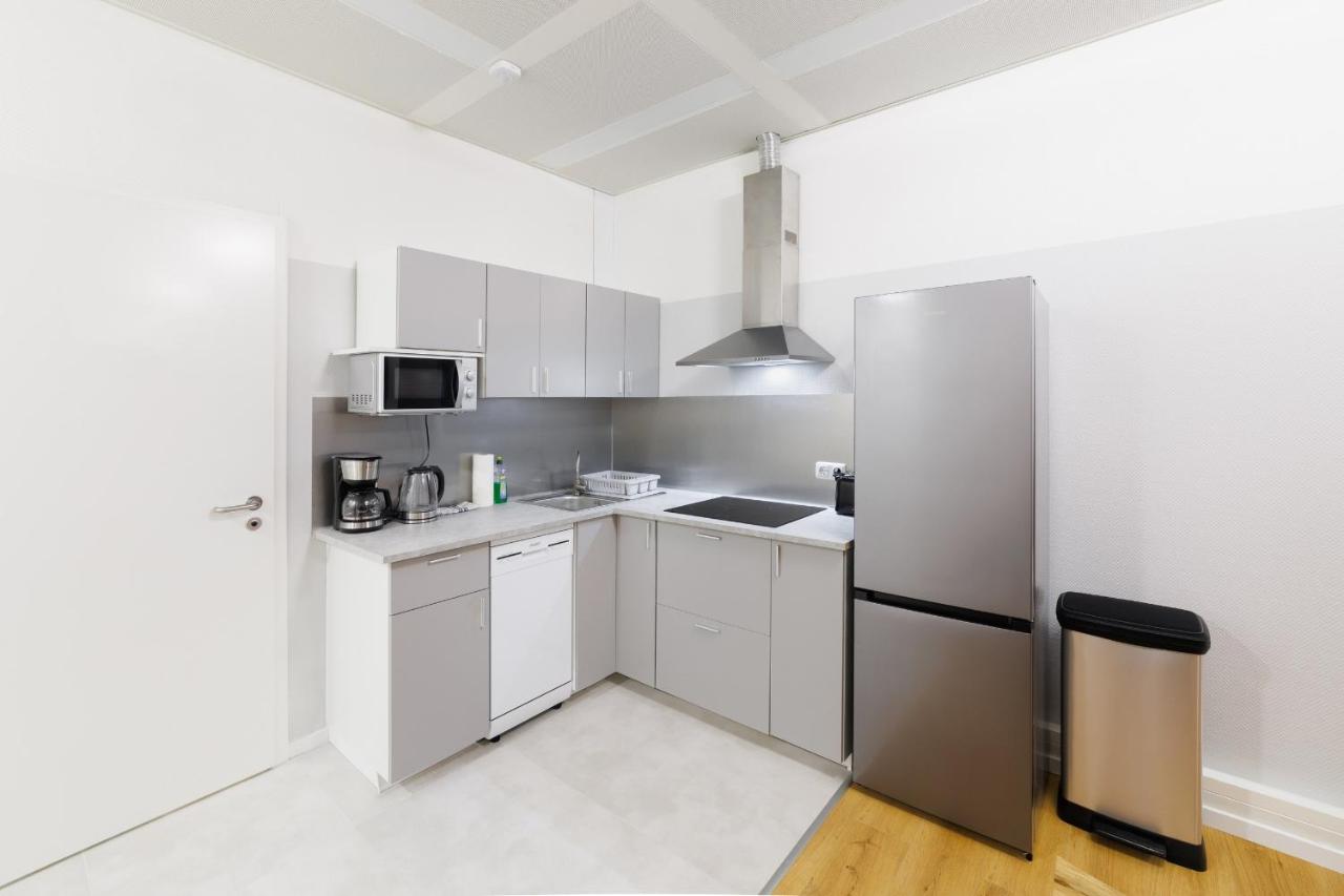 BIG New 7Rooms City Center APARTMENTS and Suites - 4