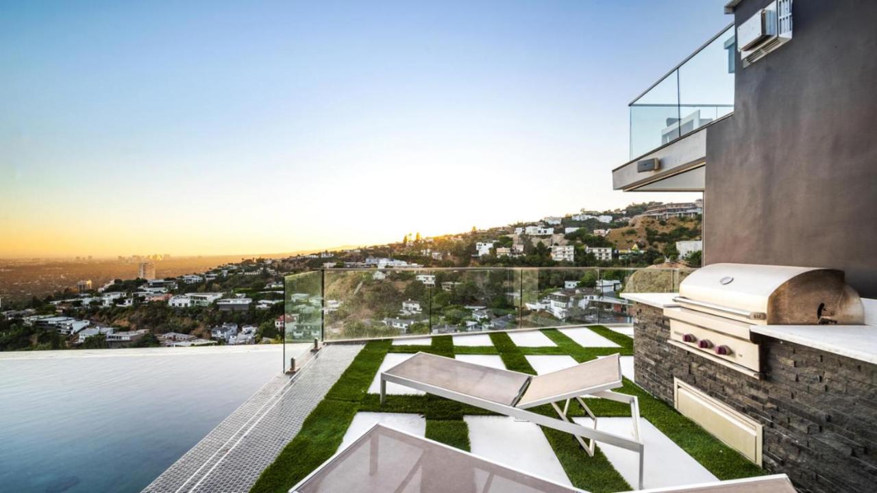 Hollywood Hills 6BR Luxury Home w Pool, Theater & Panoramic Views - 4